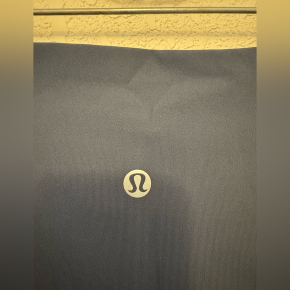 Lululemon size 8 leggings - Picture 4 of 5
